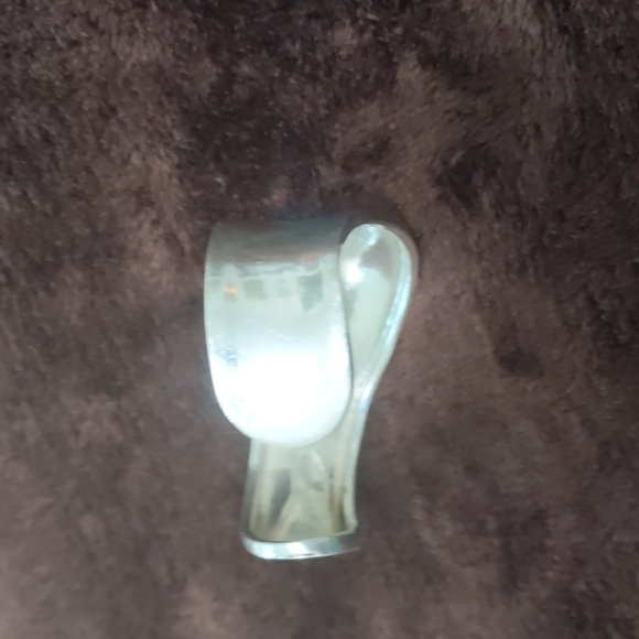 Sterling Silver Cuff Bracelet. - Picture 5 of 10